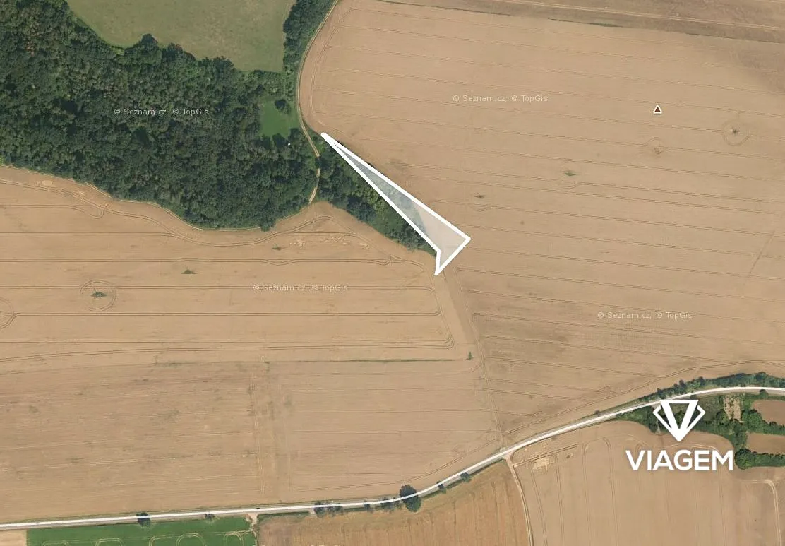 Prodej pole 2482 m²
